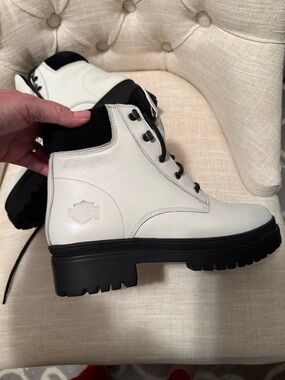 Harley Davidson white motorcycle leather boots